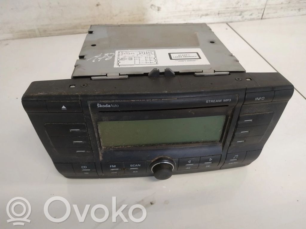 Skoda Octavia Mk2 (1Z) Unitate principală radio/CD/DVD/GPS 