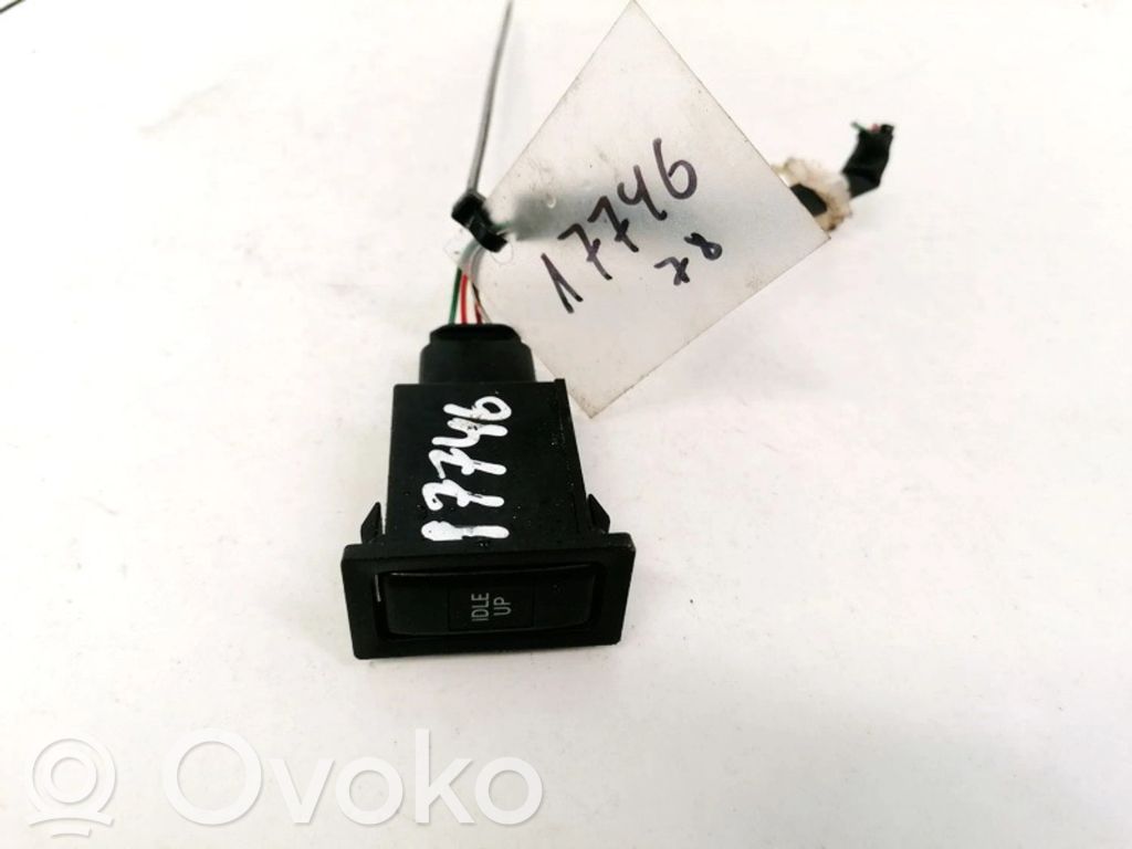 Toyota RAV 4 (XA20) Otros interruptores/perillas/selectores