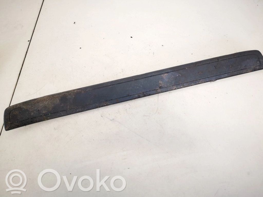 Toyota Verso Copertura del rivestimento del sottoporta posteriore 