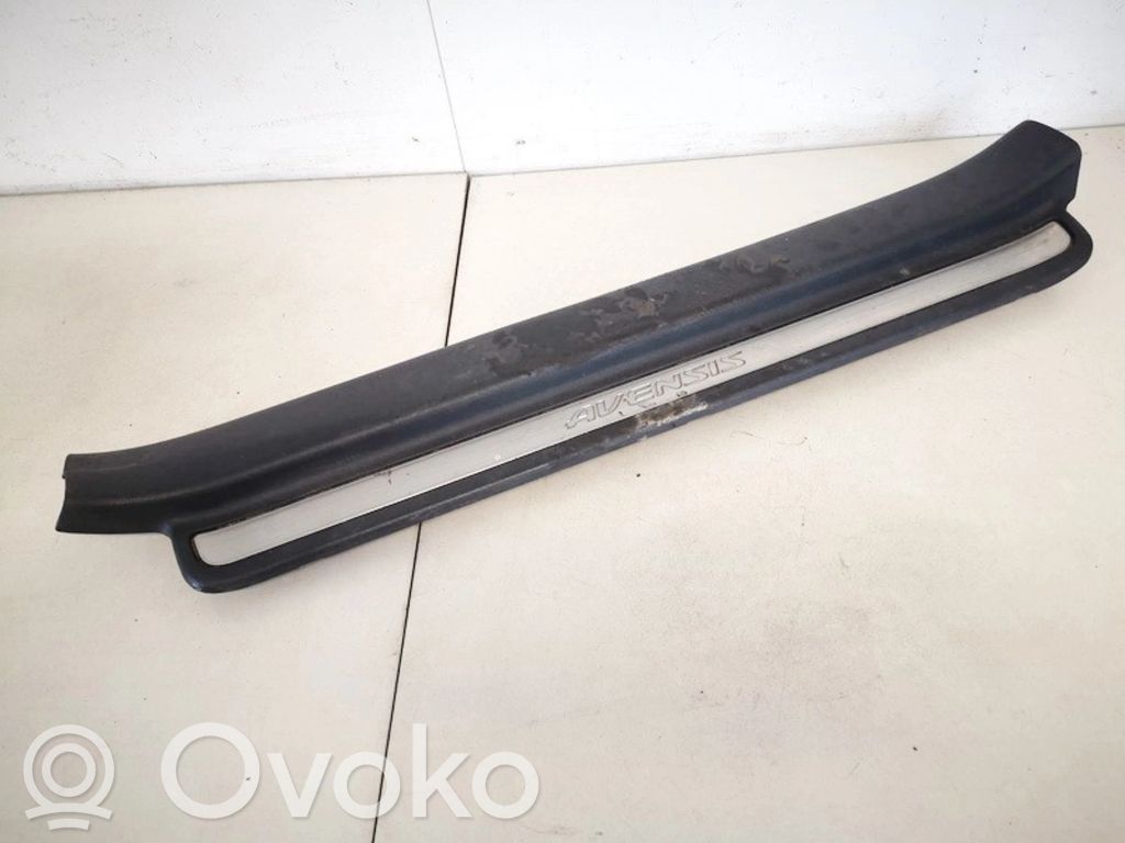 Toyota Avensis T250 Listwa progowa przednia 