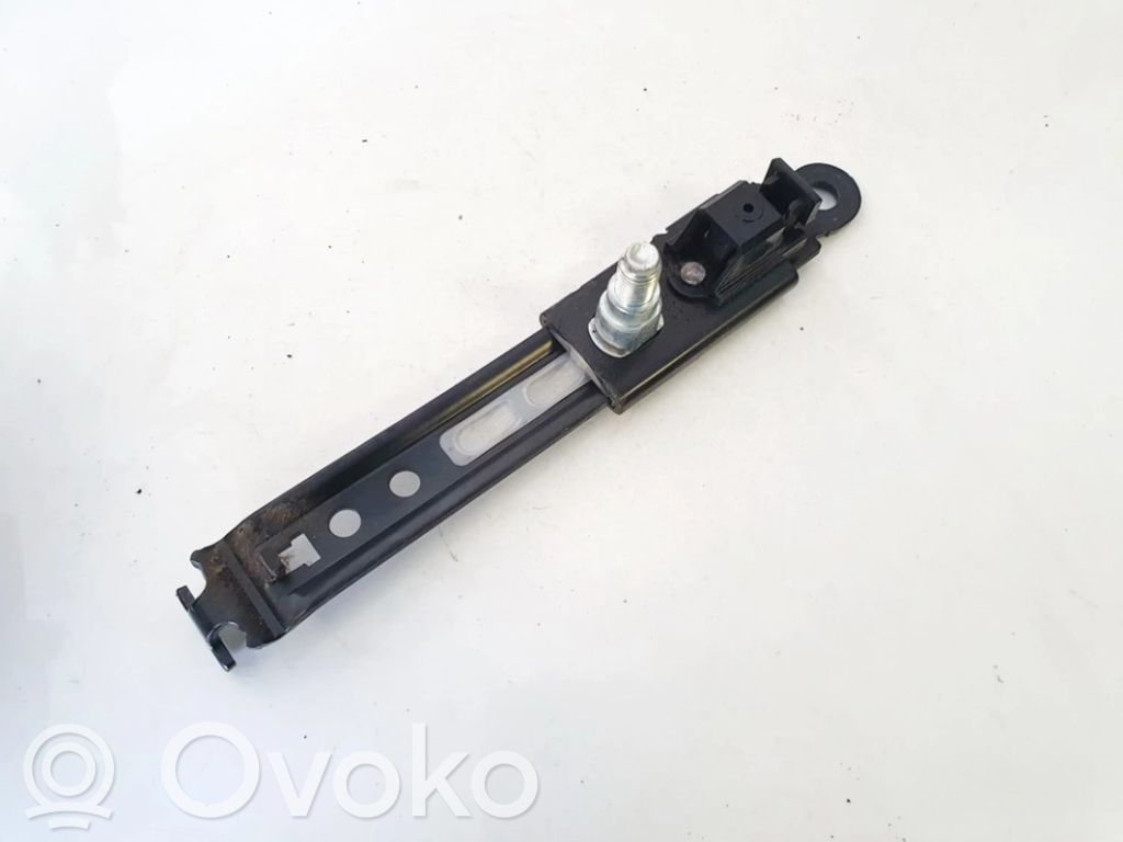 Toyota Corolla Verso AR10 Muu ulkopuolen osa 