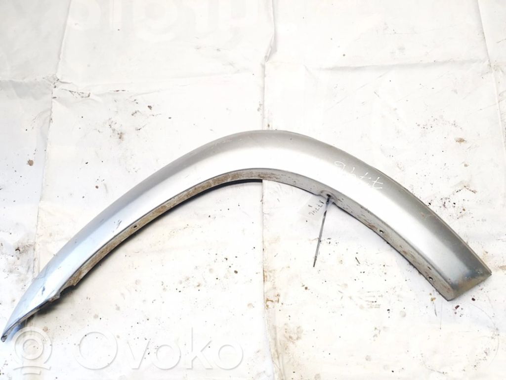 Toyota RAV 4 (XA20) Garniture pour voûte de roue avant 