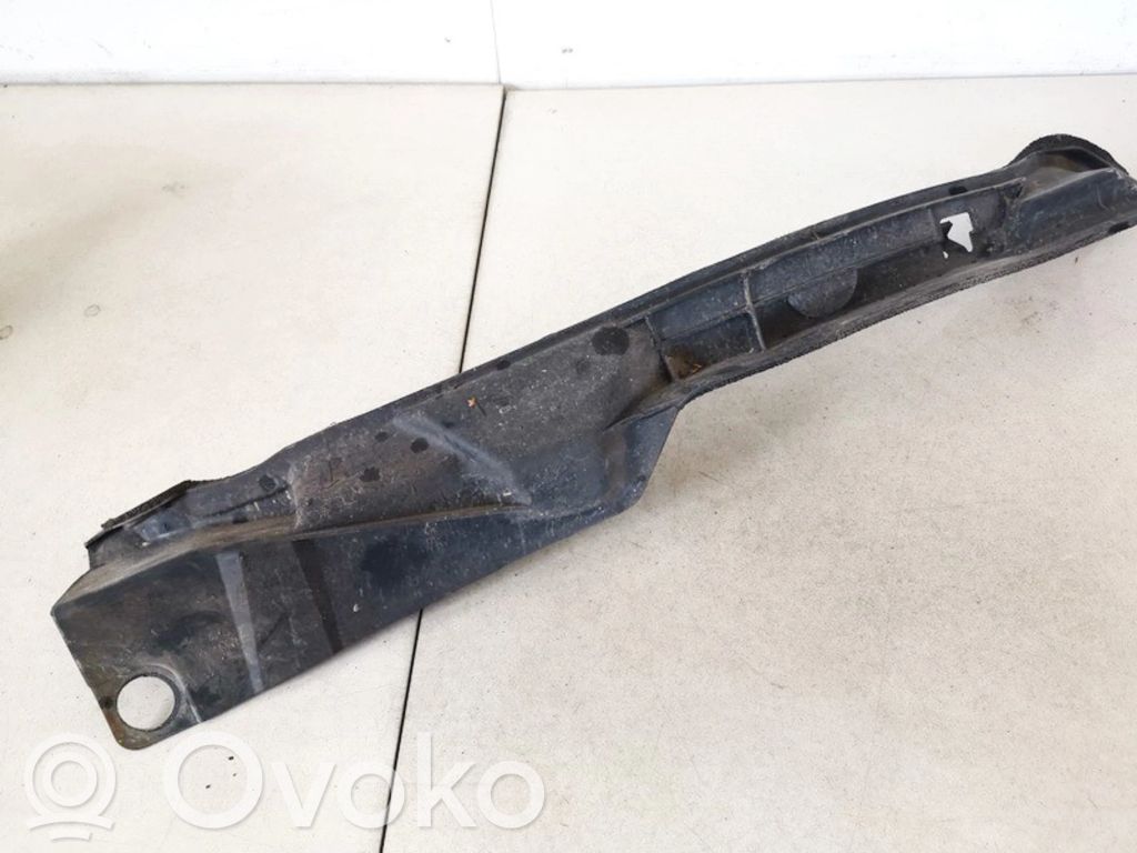 Toyota Corolla E120 E130 Muu ulkopuolen osa 