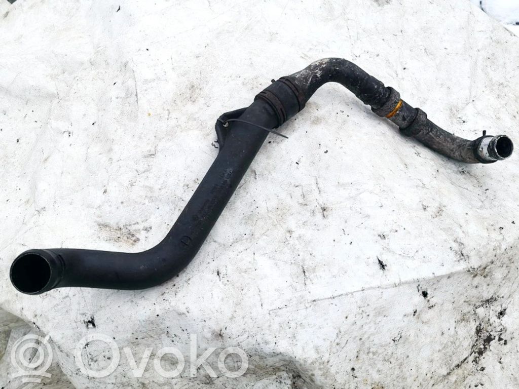 Volkswagen PASSAT B4 Furtun/conductă intercooler