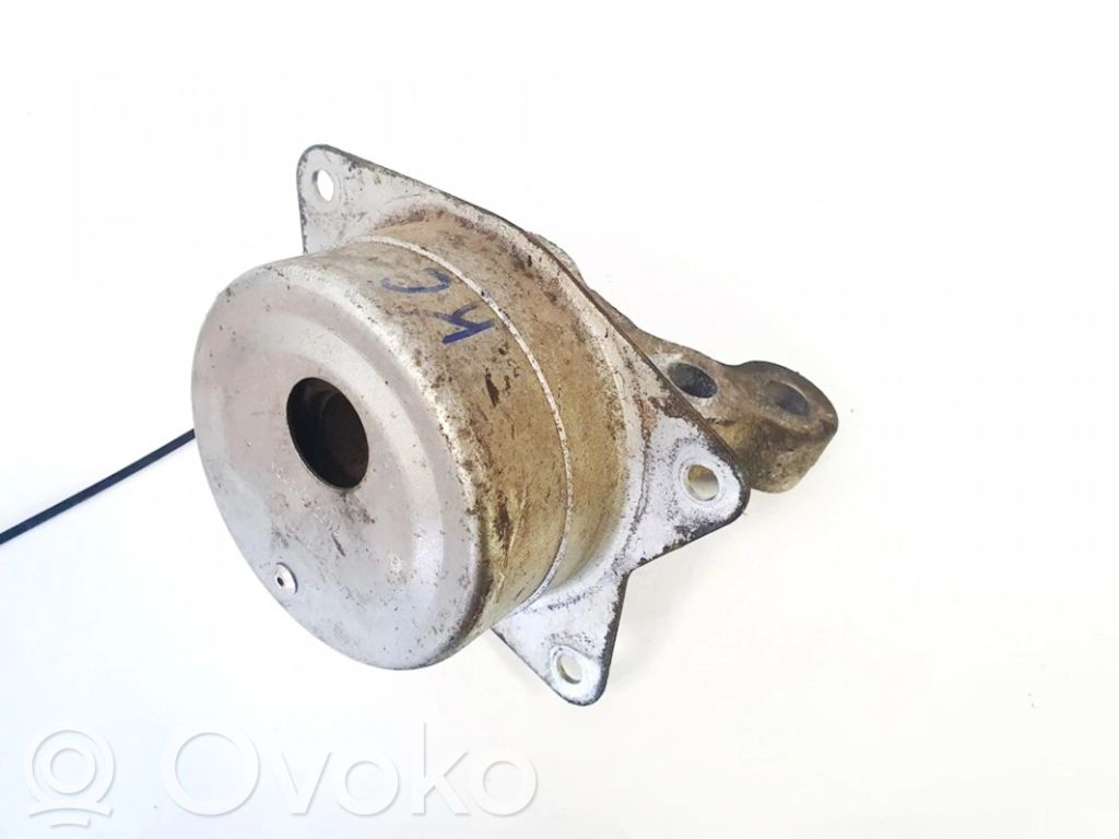 Engine mount bracket   V046402804,V046402804