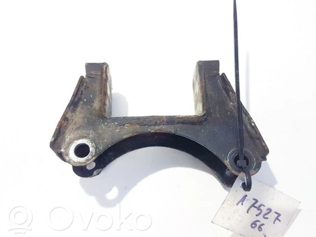 Engine mounting bracket   8Z0199111F,8Z0199111F