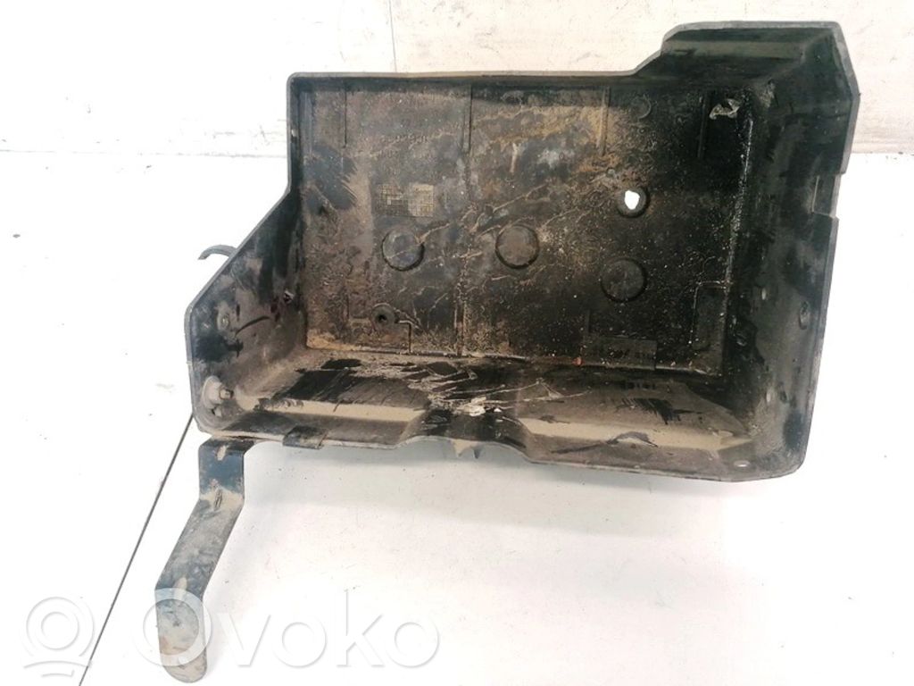 Citroen Xsara Podstawa / Obudowa akumulatora 