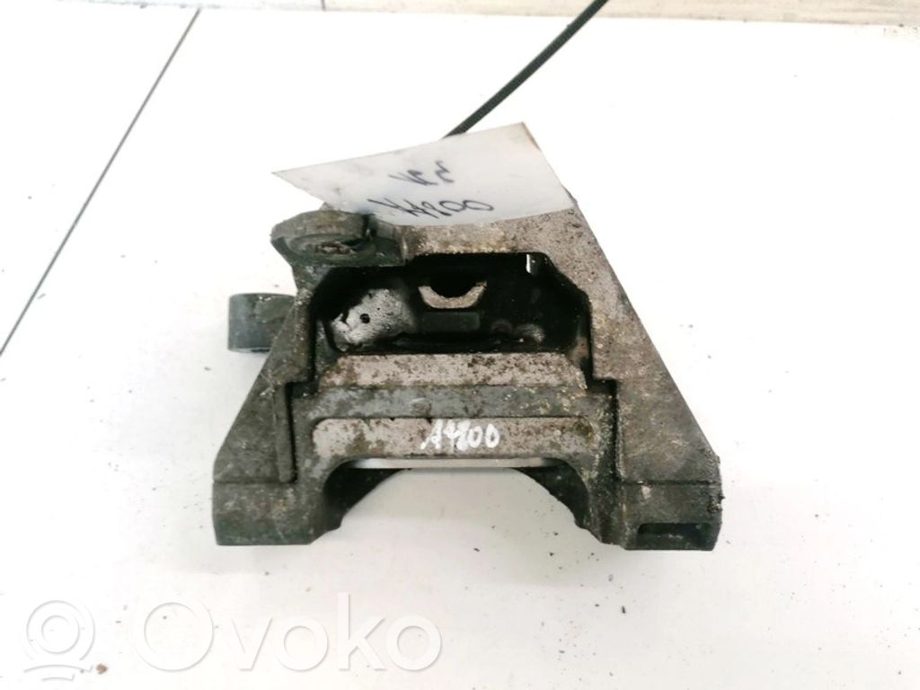 Opel Vectra C Engine mount bracket 