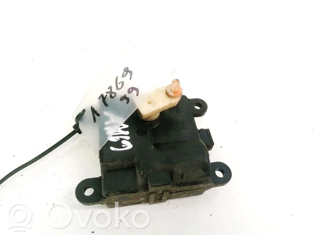 Nissan Primera Silniczek nagrzewnicy