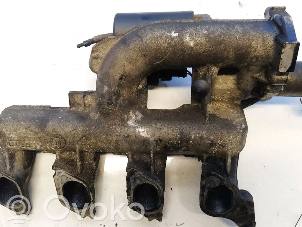 Nissan Primera Kolektor ssący 