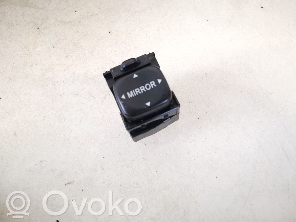 Toyota Yaris Interruptor del espejo lateral 