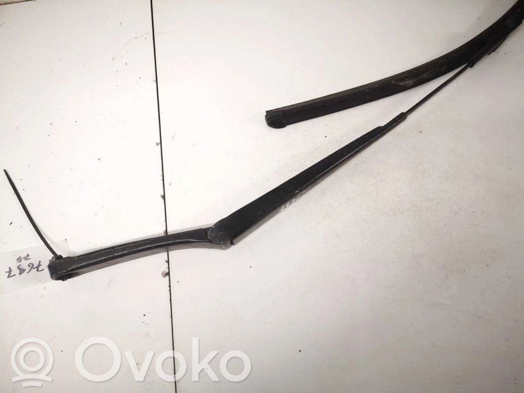 Volkswagen Jetta V Braccio della spazzola tergicristallo anteriore