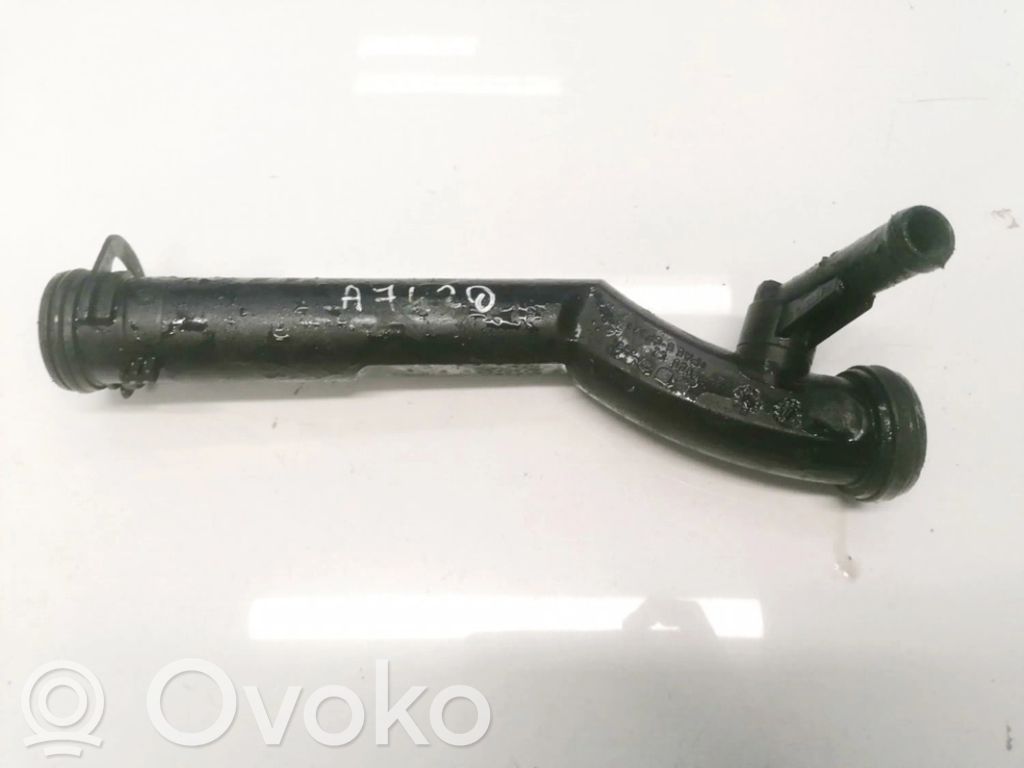 Engine coolant pipe/hose   VB8CZ,VB8CZ