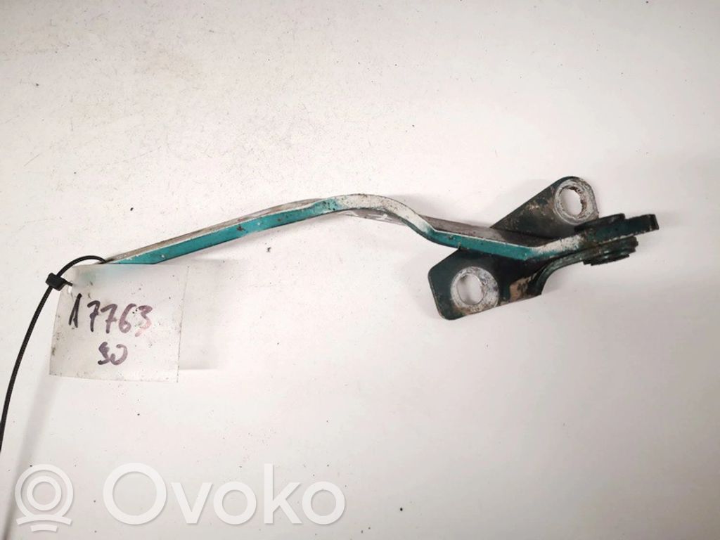 Konepellin saranat   3A0823301A,3A0823301A