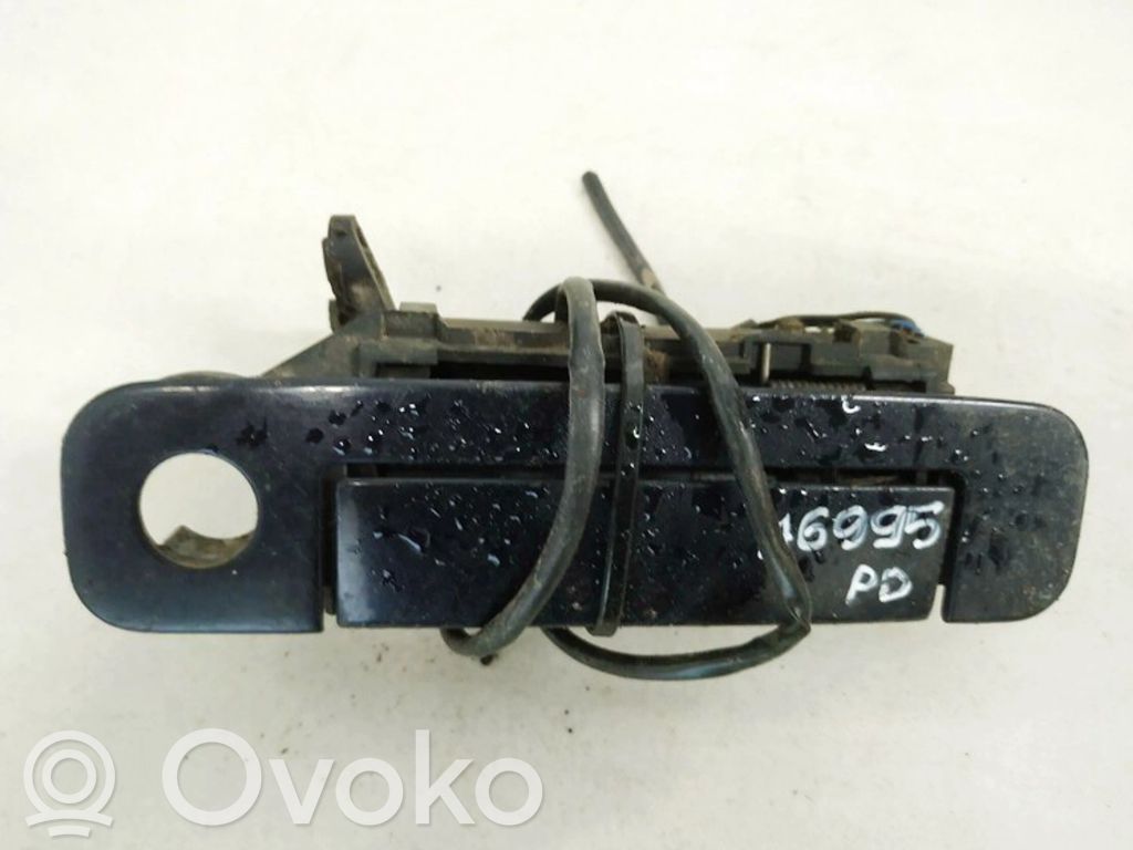 Manecilla interna puerta delantera   8D0837206A,8D0837206A