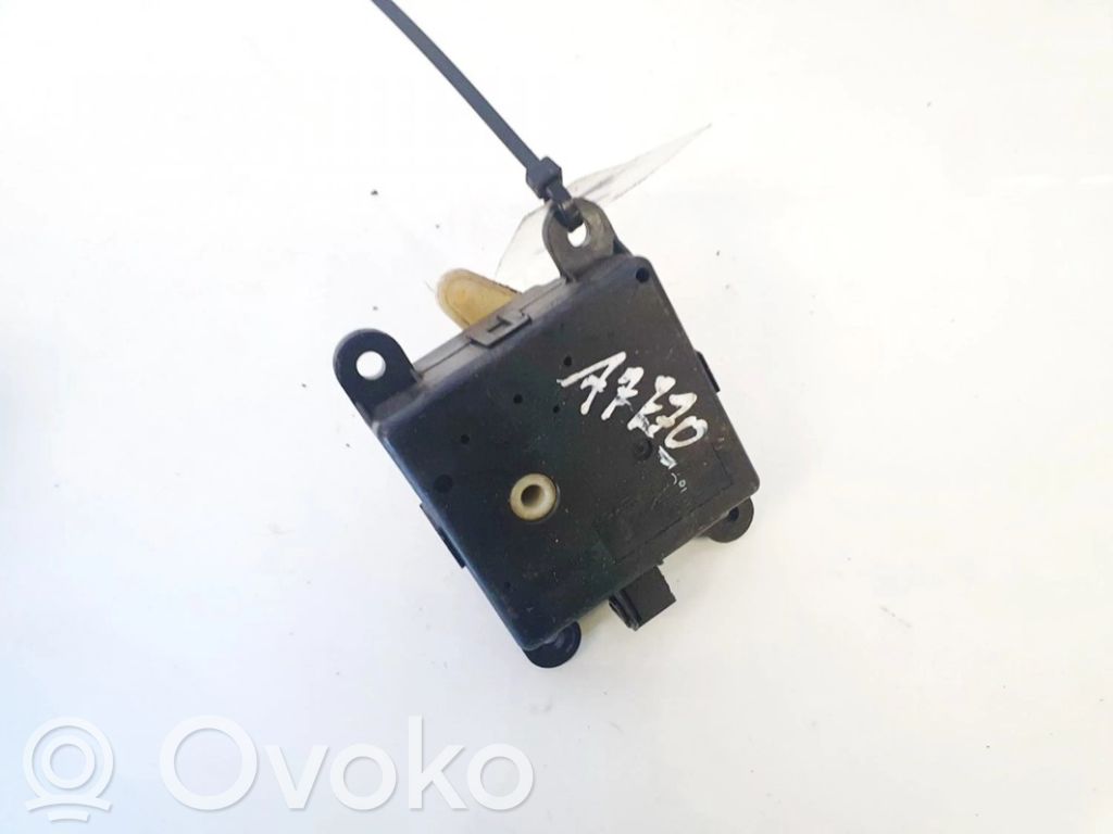 Nissan Primera Silniczek nagrzewnicy 