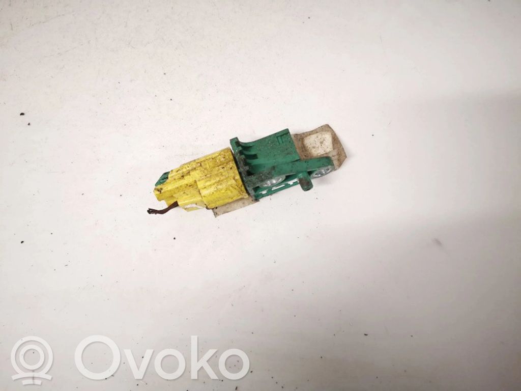 Volkswagen PASSAT B6 Senzor impact/declanșare airbag