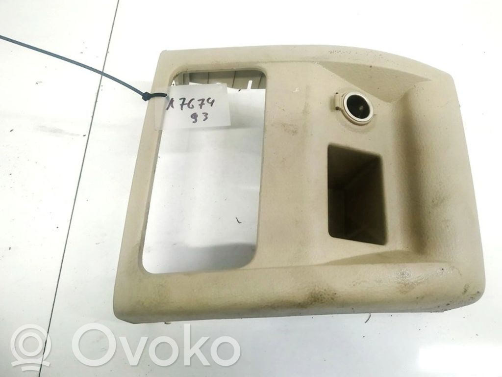 Altra parte interiore   846702B100,846702B100,846702B100,846702B100