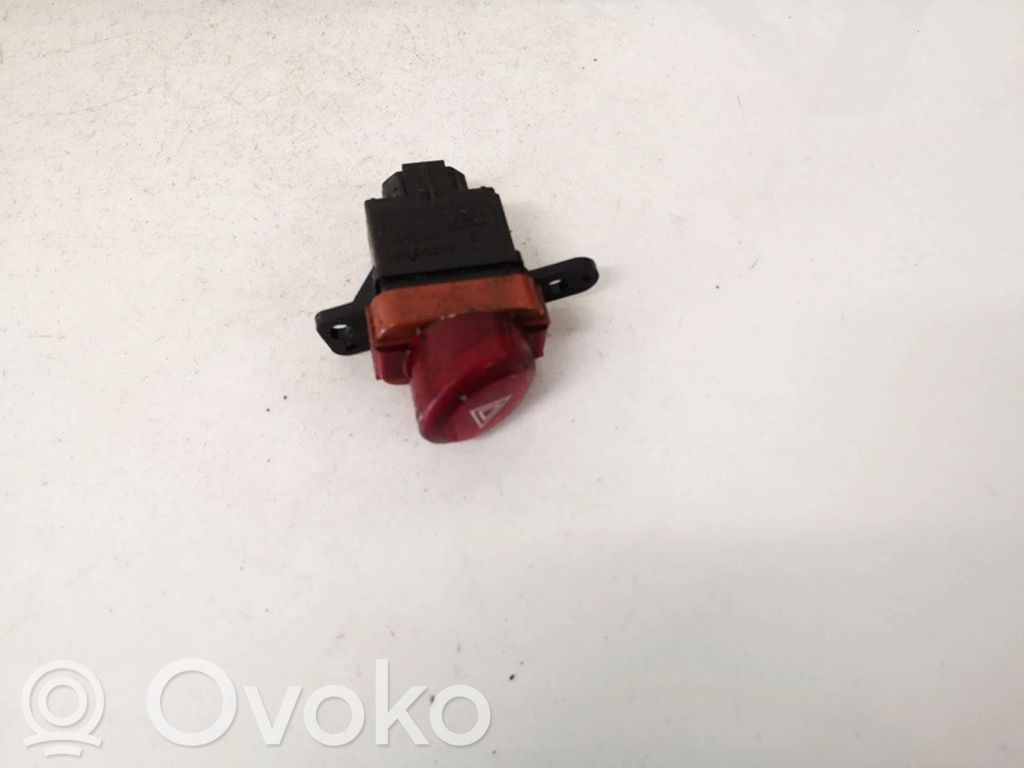 Hätävilkkujen kytkin   M30576,M30576