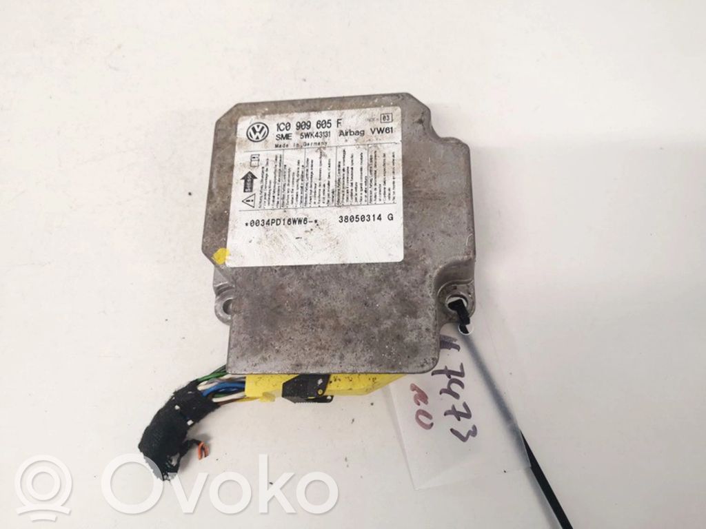 Skoda Superb B5 (3U) Unitate/modul de comandă airbaguri 