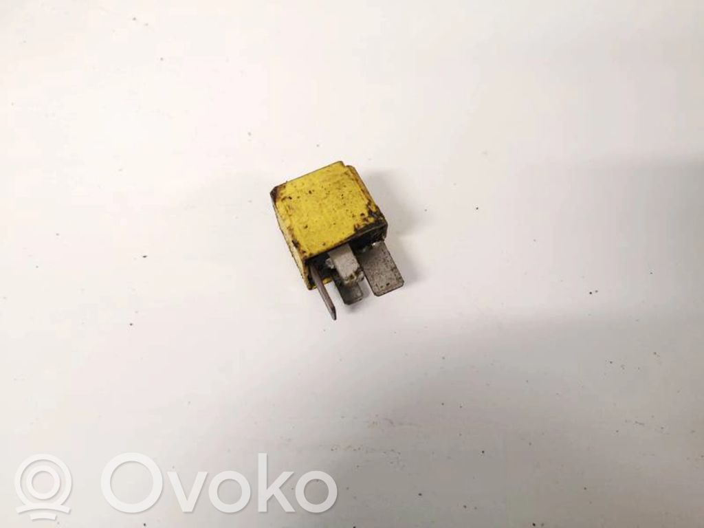 Altri relè   90226846,V23134J52X369,90226846,V23134J52X369