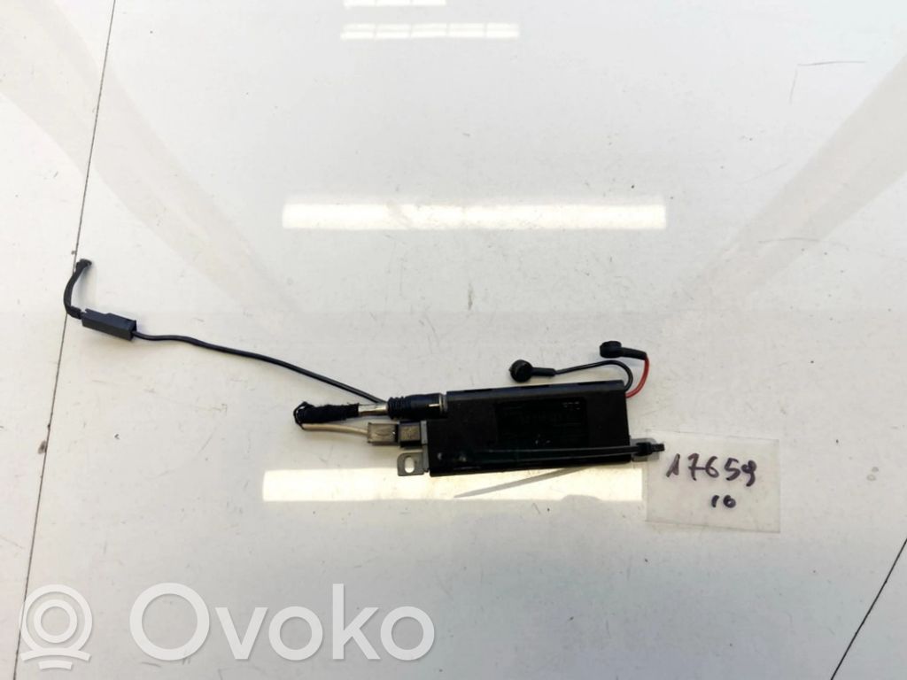 Audi A6 S6 C5 4B Unitate control antenă 