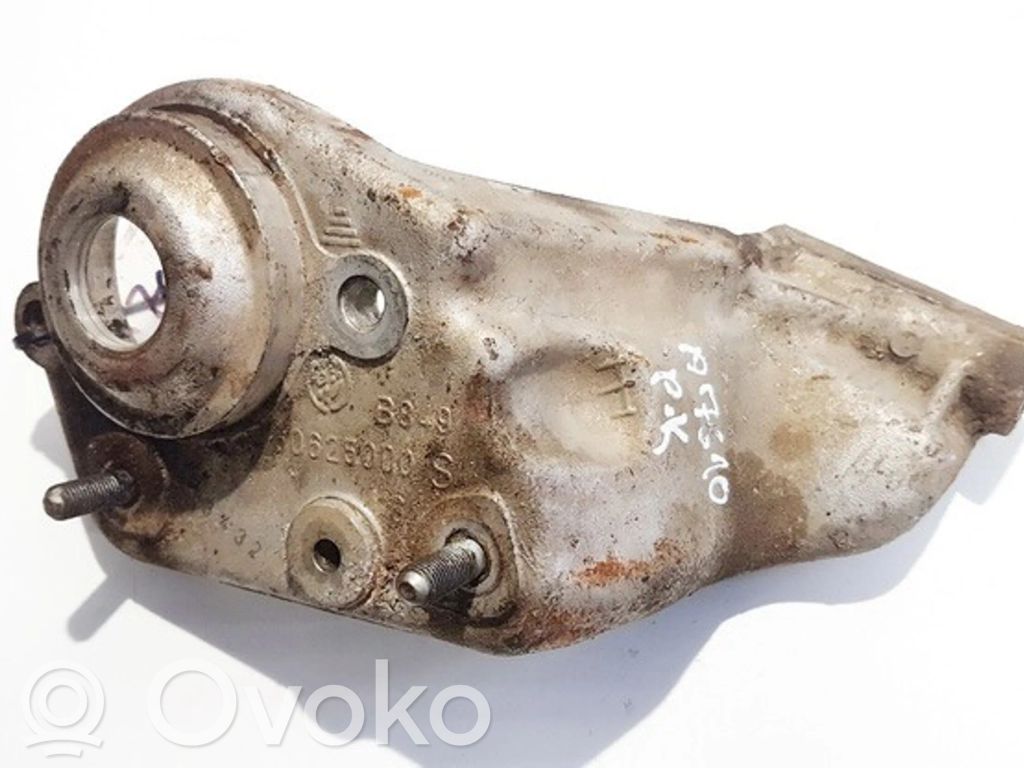 Alfa Romeo 147 Engine mounting bracket 