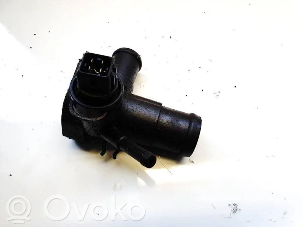 Volkswagen PASSAT B4 Manguera/tubo del líquido refrigerante 
