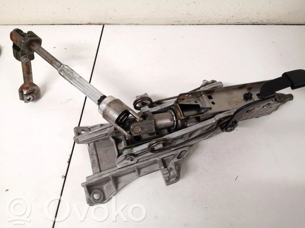 Ford Galaxy Ohjauspyörän akseli 