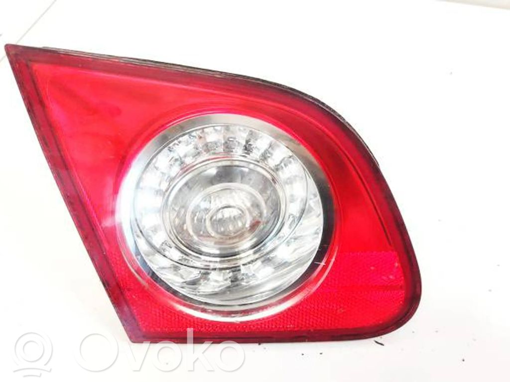 Volkswagen PASSAT B6 Luci posteriori del portellone del bagagliaio 