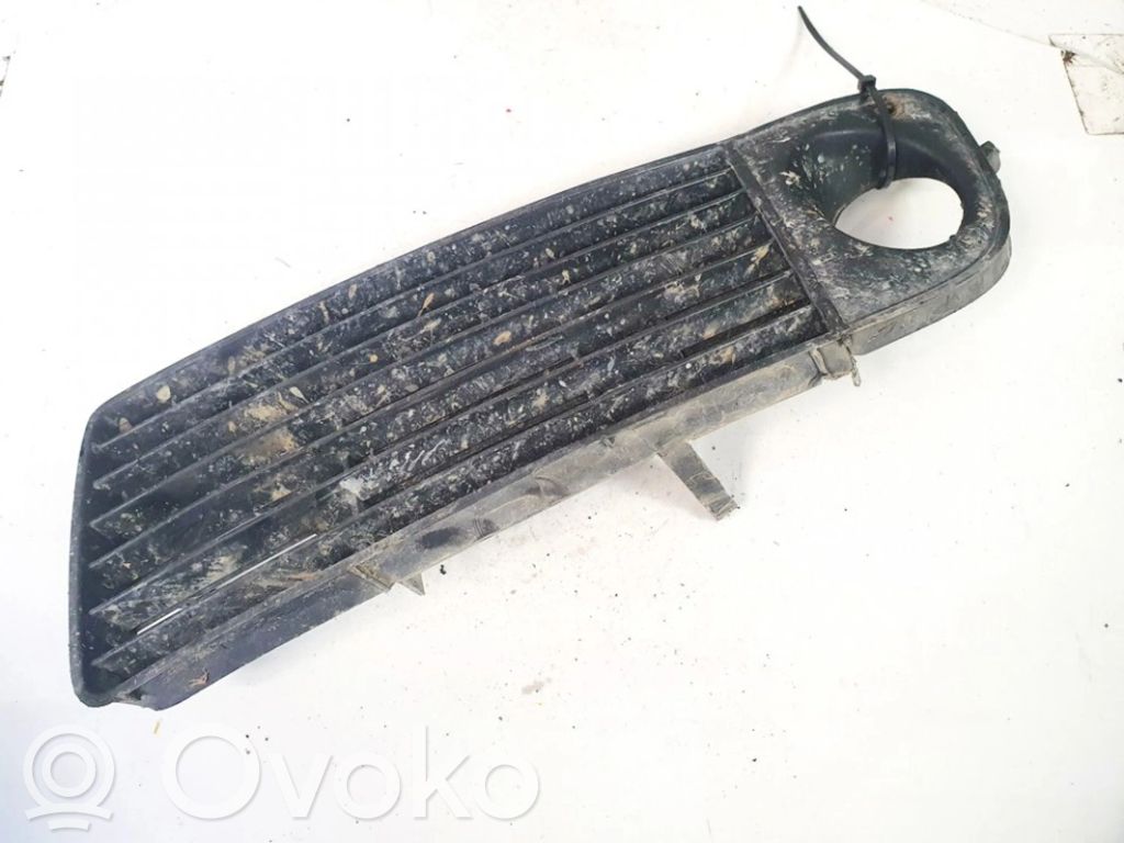 Audi A6 S6 C5 4B Kratka dolna zderzaka przedniego 
