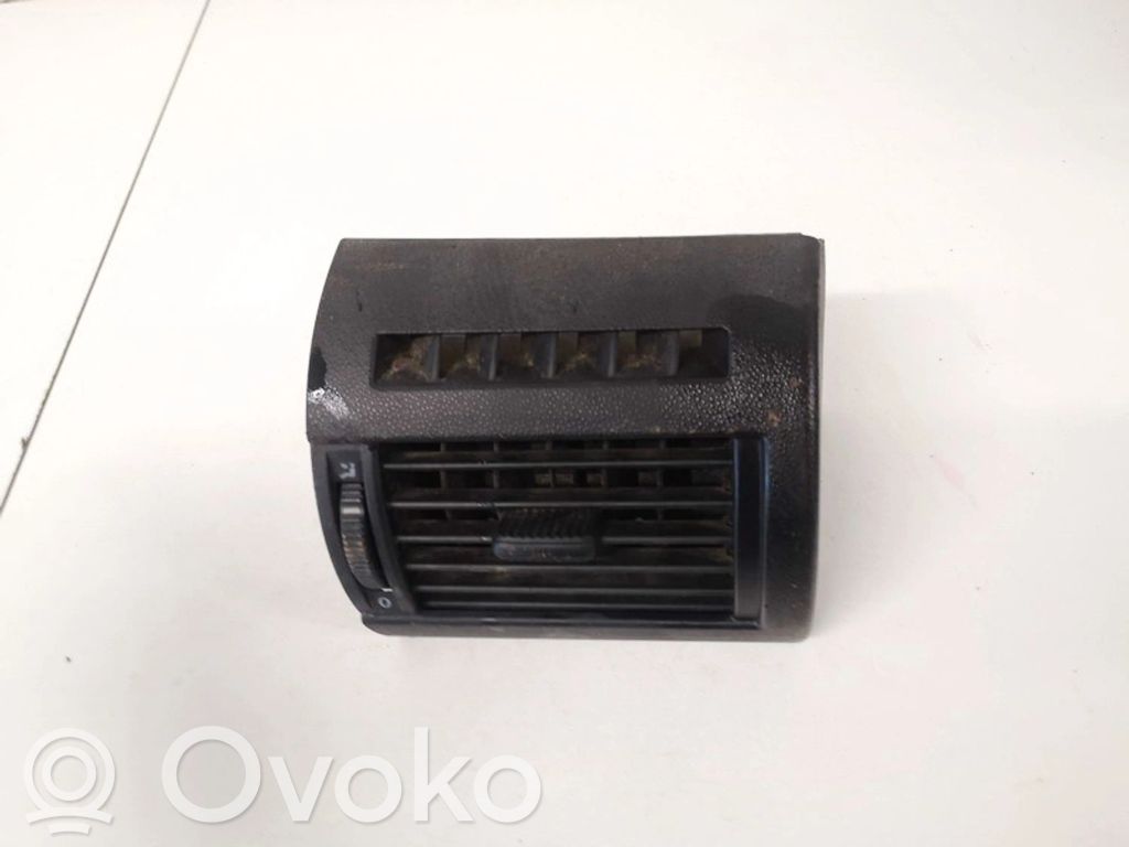 Volkswagen Fox Rejilla de ventilación central del panel 