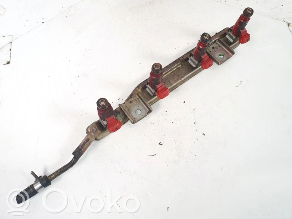 Nissan Primera Linea principale tubo carburante 