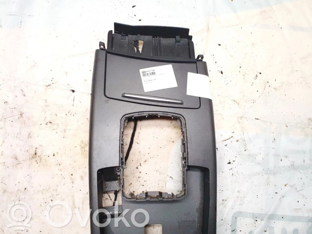Audi A6 S6 C6 4F Cendrier 