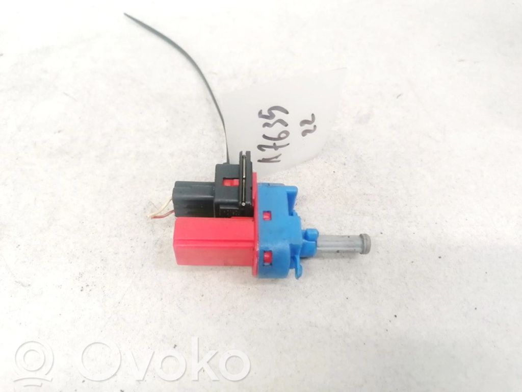 Jaguar X-Type Brake pedal sensor switch 
