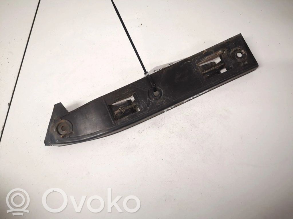 Volkswagen Golf IV Uchwyt / Mocowanie zderzaka przedniego 