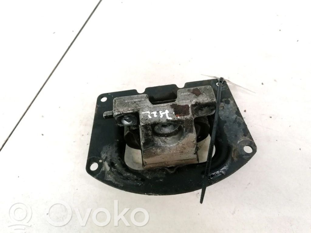Chrysler Sebring (ST-22 - JR) Engine mount bracket 
