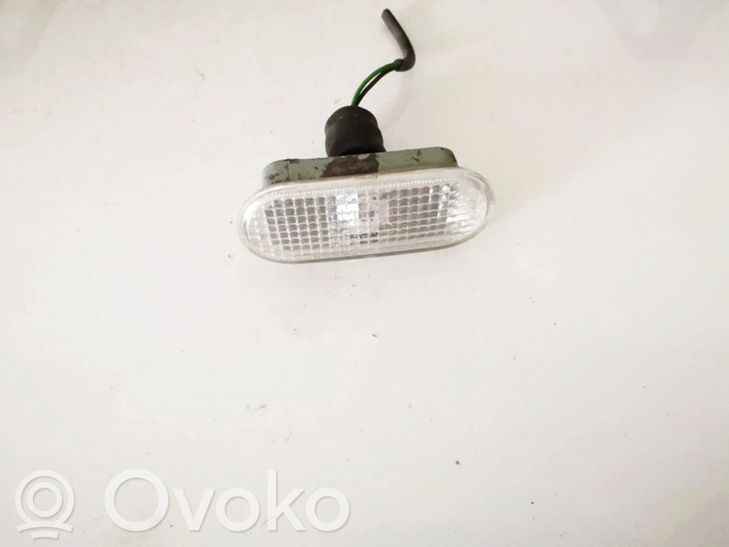 Volkswagen PASSAT B5 Seitenblinker 