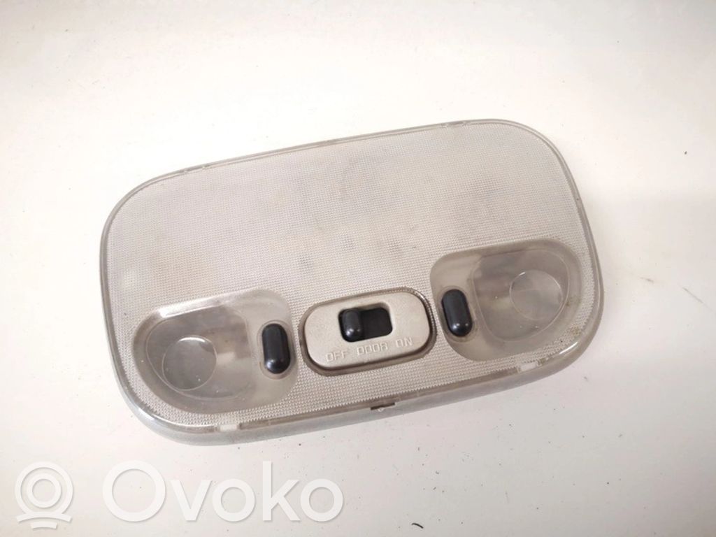 Éclairage lumière plafonnier avant   B25F51310,B25F51310