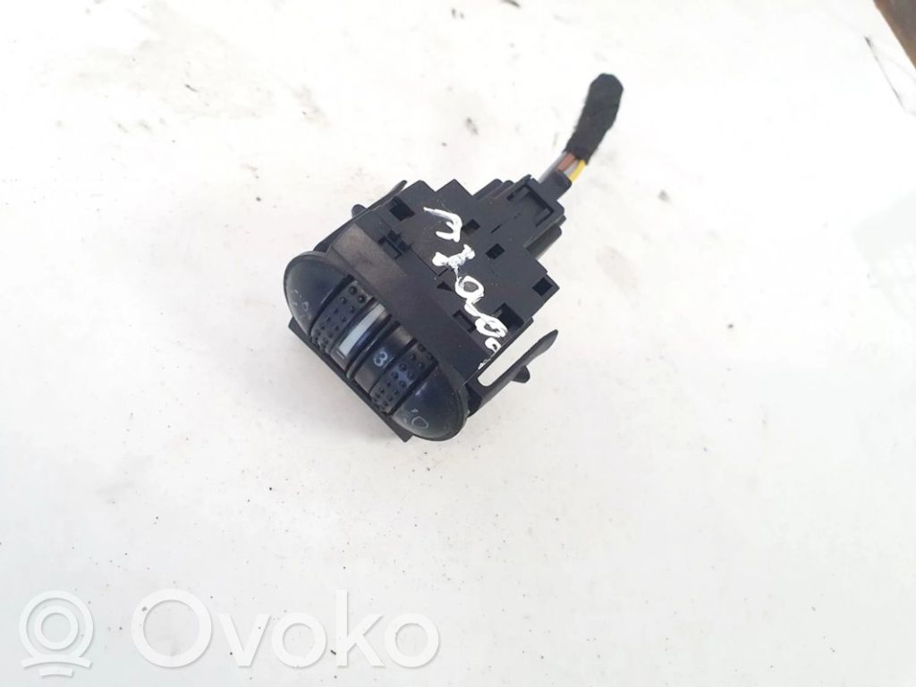 Volkswagen PASSAT B5.5 Comutator control nivel faruri 
