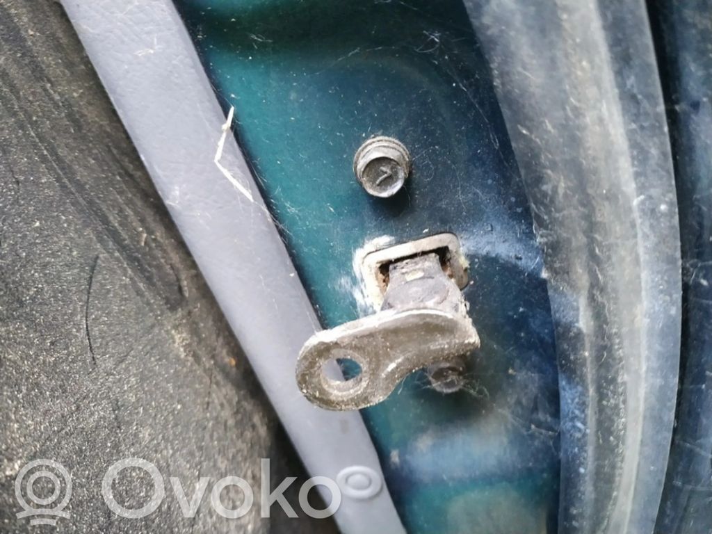 Hyundai Trajet Opritor ușă spate 