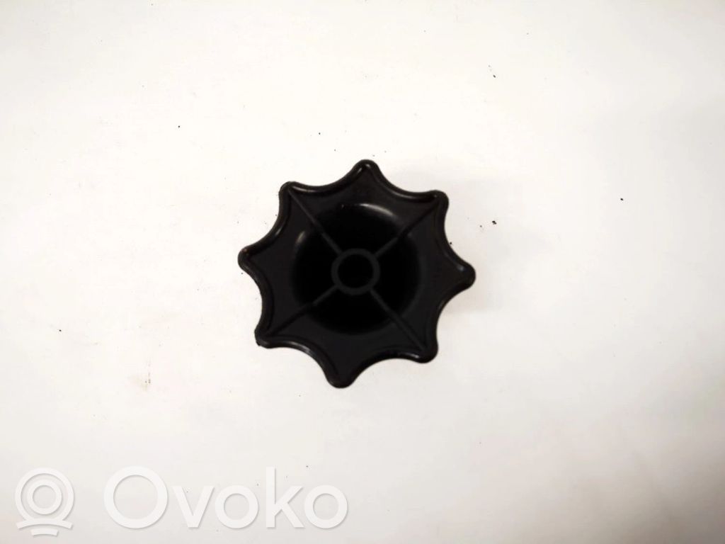 Opel Astra G Șurub fixare roată de rezervă 