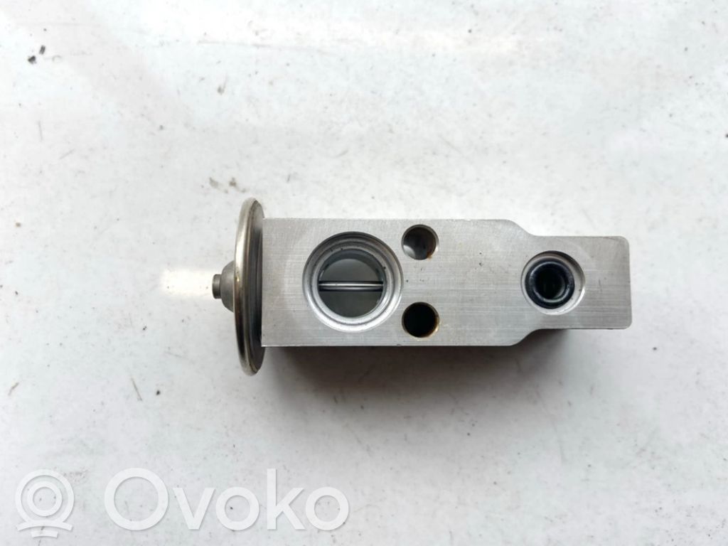 Alte piese de exterior   E416230070A,E416230070A