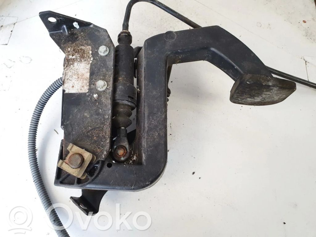 Mercedes-Benz Vito Viano W639 Kytkimen pääsylinteri 
