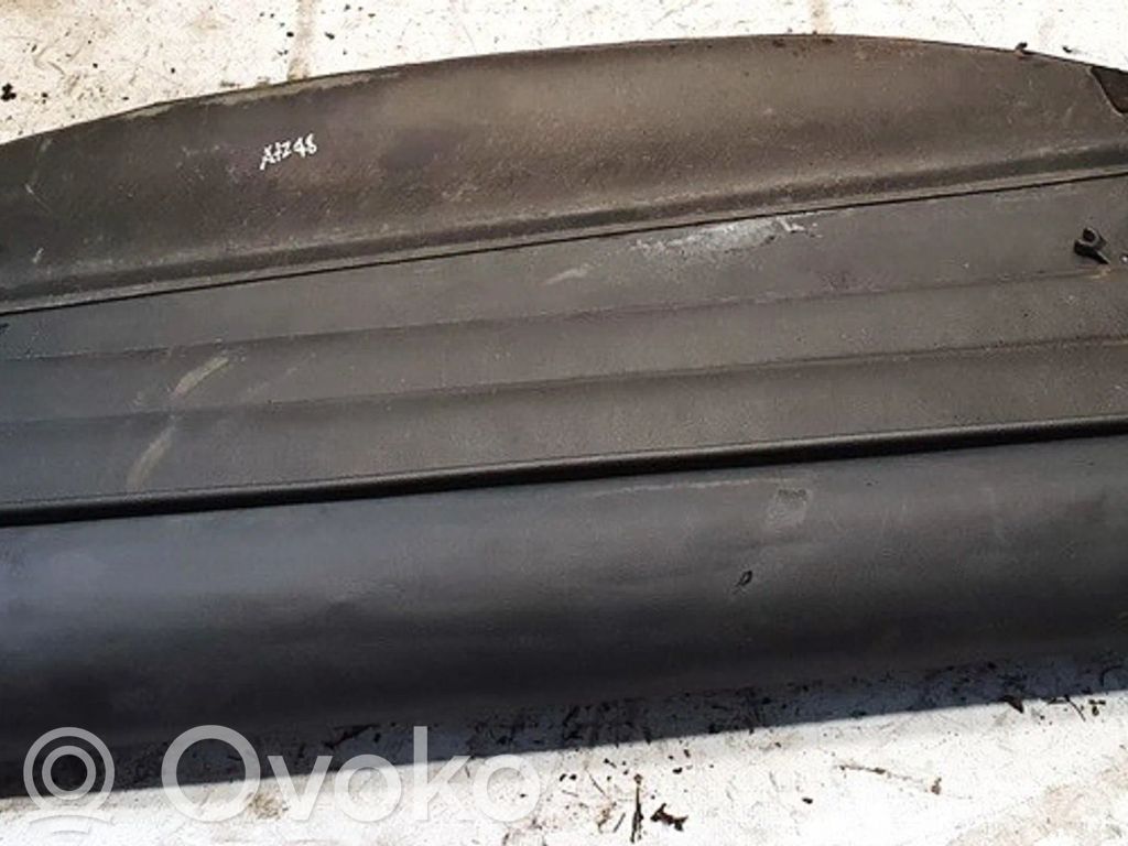 Toyota Avensis T220 Plage arrière 