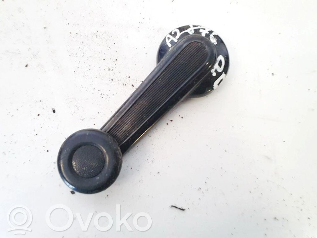 Etuoven ikkunan kampi   581111,581111