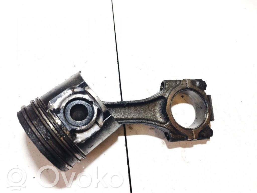 Piston with connecting rod