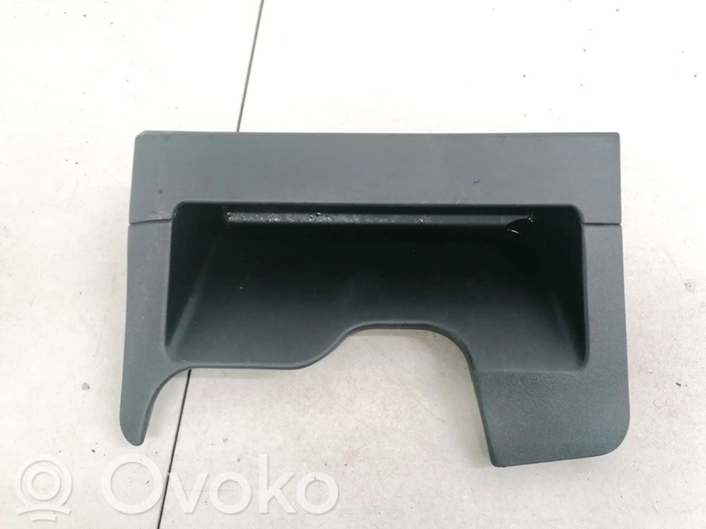 Toyota Yaris Schowek deski rozdzielczej 