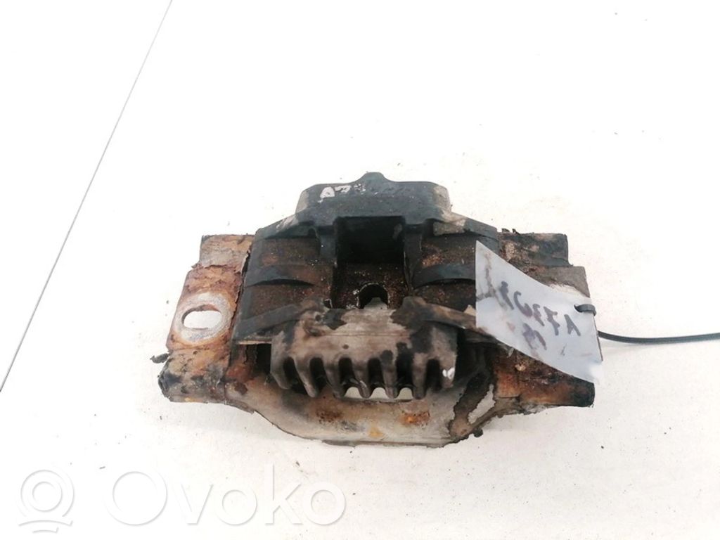 Engine mount bracket   2S617M121BA,2S617M121BA,2S617M121BA,2S617M121BA
