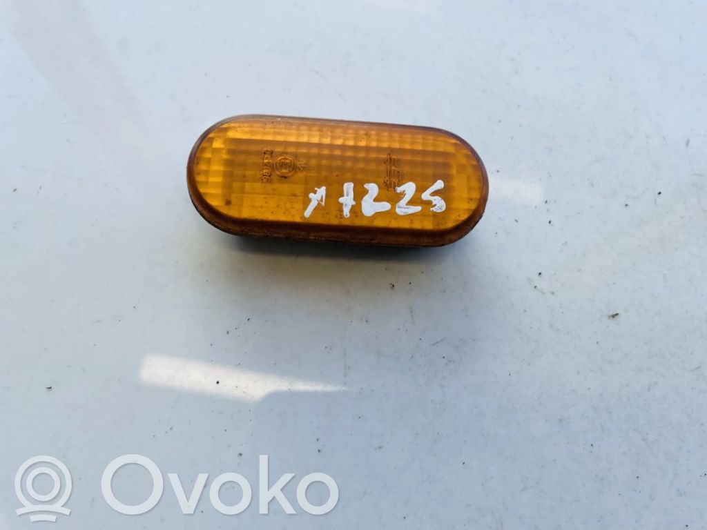 Volkswagen Golf III Kierunkowskaz błotnika przedniego